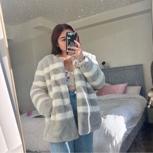 KULE The Bailey Striped Gray White Faux Fur Jacket M​​​​​​​​​